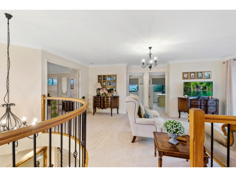 1 Dotterel Crescent, North Lakes QLD 4509