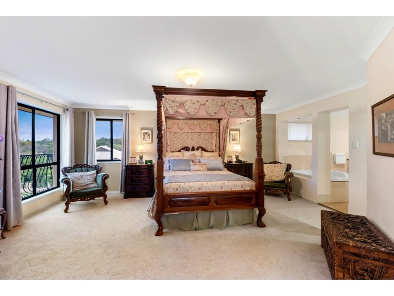 1 Dotterel Crescent, North Lakes QLD 4509