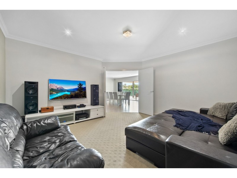 1 Jaeger Court, Mango Hill QLD 4509
