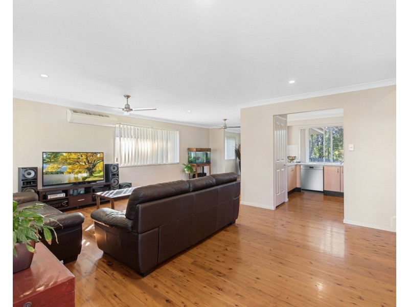 7 Hillcrest Court, Kurwongbah QLD 4503