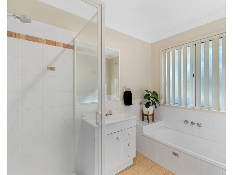 7 Hillcrest Court, Kurwongbah QLD 4503