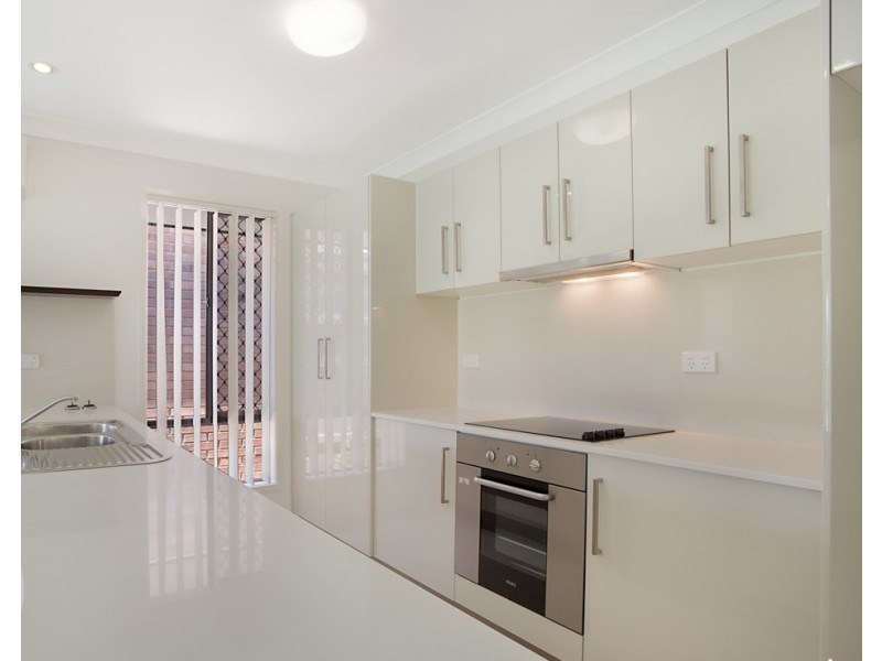 16 Kingdom Circuit, North Lakes QLD 4509