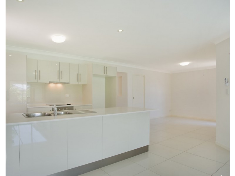 16 Kingdom Circuit, North Lakes QLD 4509