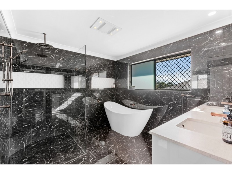 28 Wallaroo Circuit, North Lakes QLD 4509