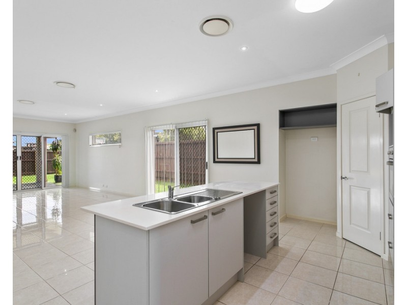 9 Player Street, North Lakes QLD 4509