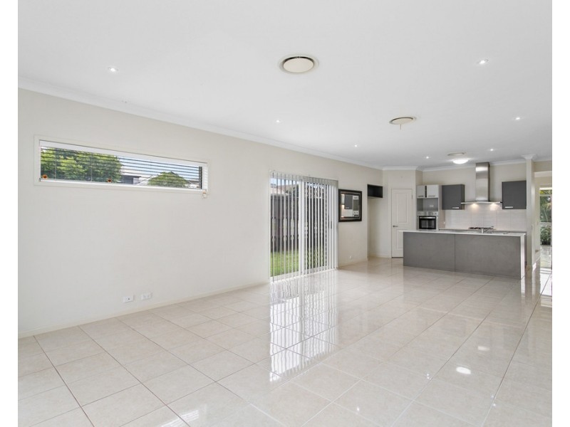 9 Player Street, North Lakes QLD 4509