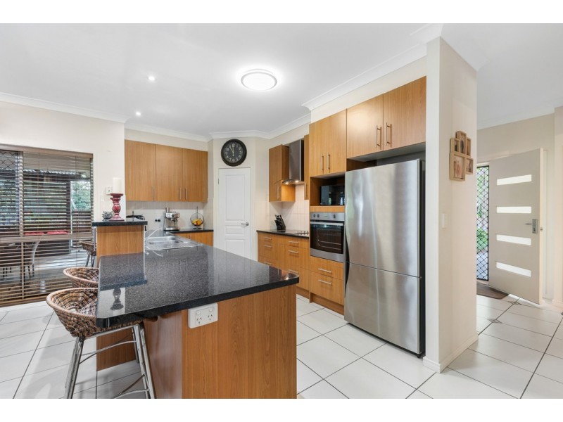 27 Kurrajong Circuit, North Lakes QLD 4509