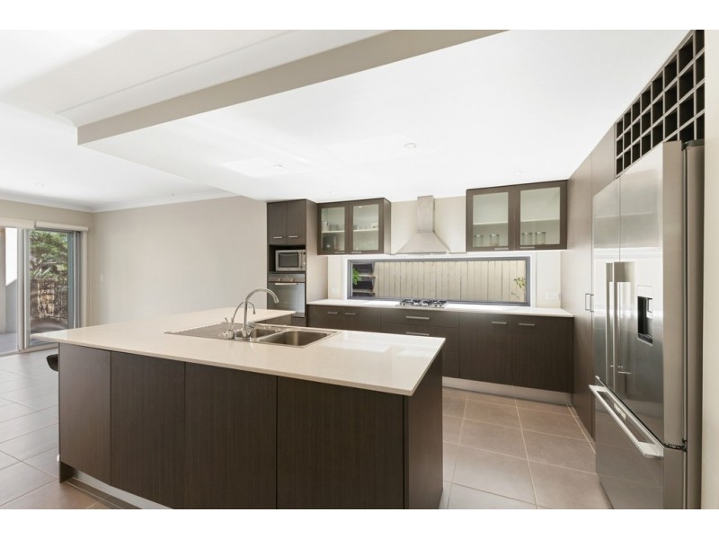 70 Elkington Circuit, North Lakes QLD 4509