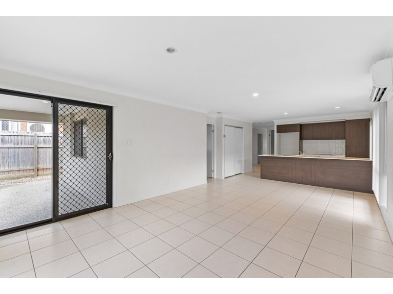 26 Hartley Crescent, North Lakes QLD 4509