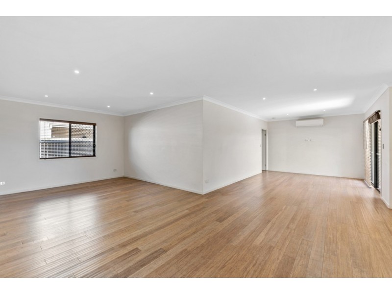 53 Ravensbourne Crescent, North Lakes QLD 4509