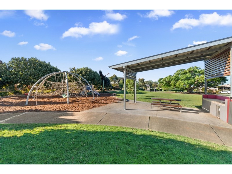 4/23 Essencia Avenue, Dakabin QLD 4503