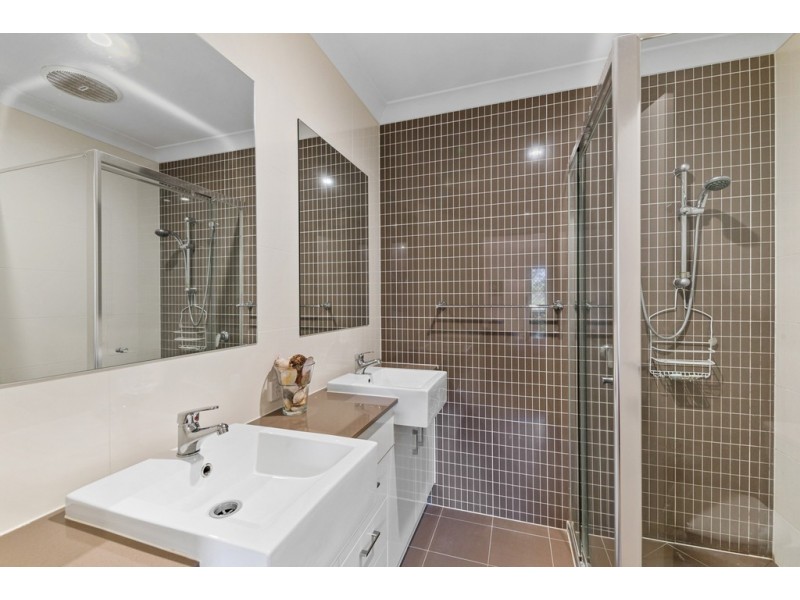 4/50 Lakefield Drive, North Lakes QLD 4509