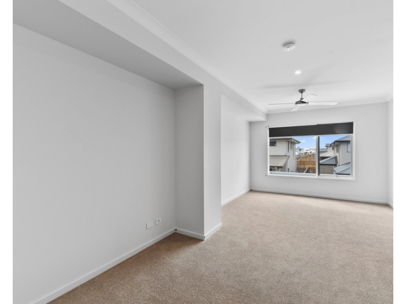 6 Buccaneer Street, Newport QLD 4020