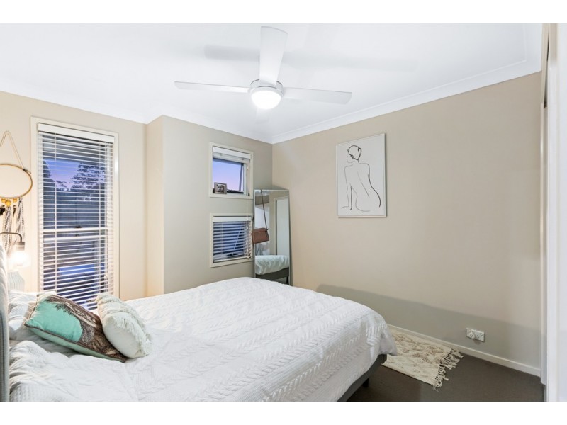 60 Kurrajong Circuit, North Lakes QLD 4509