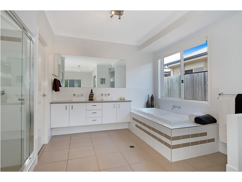21 Foambark Street, North Lakes QLD 4509