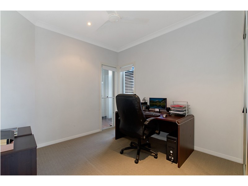 21 Foambark Street, North Lakes QLD 4509