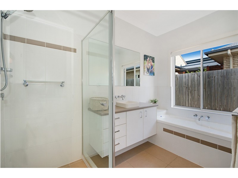 21 Foambark Street, North Lakes QLD 4509