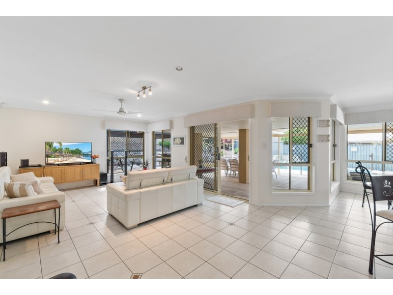 4 Paluma Court, North Lakes QLD 4509