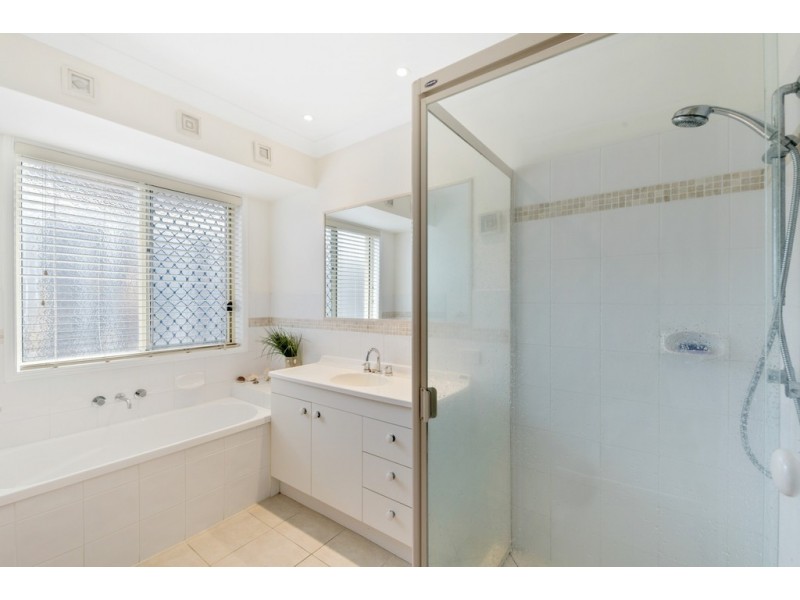 4 Paluma Court, North Lakes QLD 4509