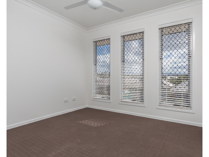 2/87 Carlingford Circuit, Warner QLD 4500
