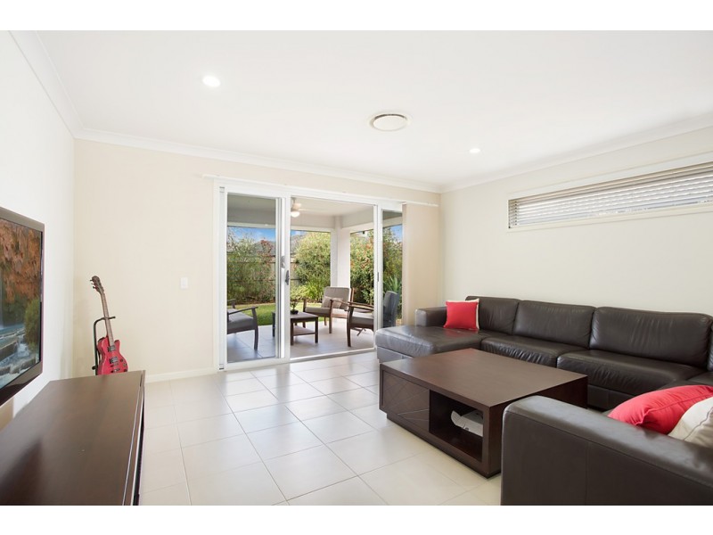13 Sorrento Street, North Lakes QLD 4509