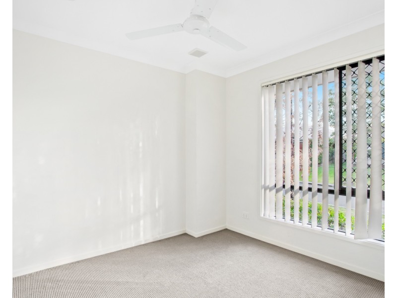13 Wallis Circuit, North Lakes QLD 4509