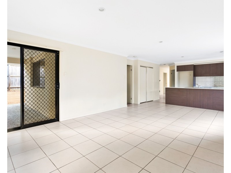 13 Wallis Circuit, North Lakes QLD 4509