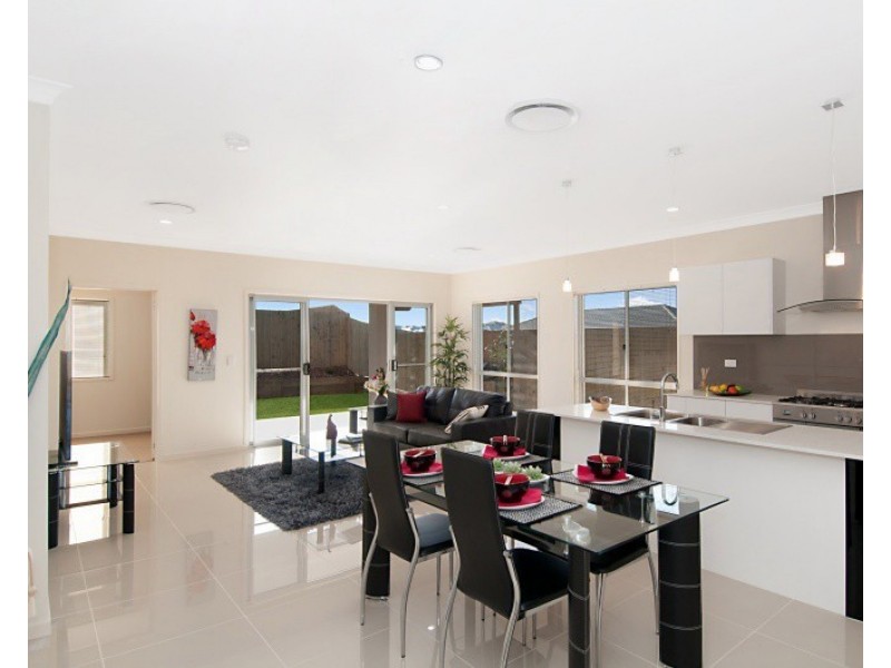 140 Nicklaus Parade, North Lakes QLD 4509