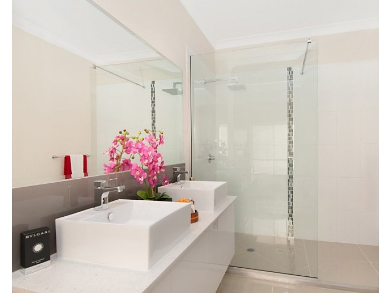 140 Nicklaus Parade, North Lakes QLD 4509