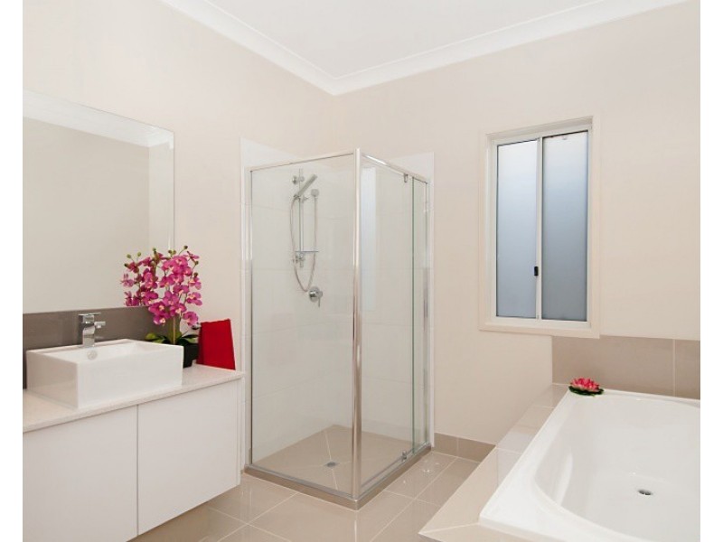 140 Nicklaus Parade, North Lakes QLD 4509