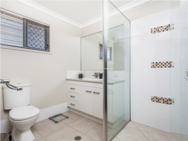 2/2 Hirsch Court, North Lakes QLD 4509