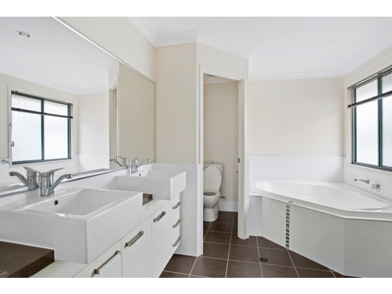 20 Bonnet Parade, Mango Hill QLD 4509