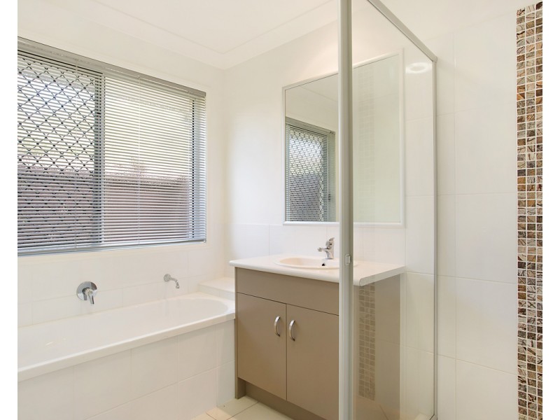 22 Shimao Crescent, North Lakes QLD 4509