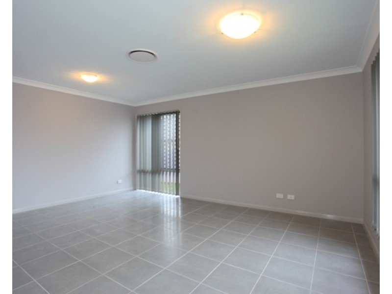 3 Kingston Court, North Lakes QLD 4509