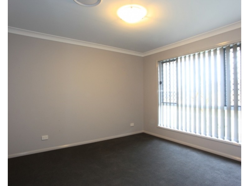 3 Kingston Court, North Lakes QLD 4509