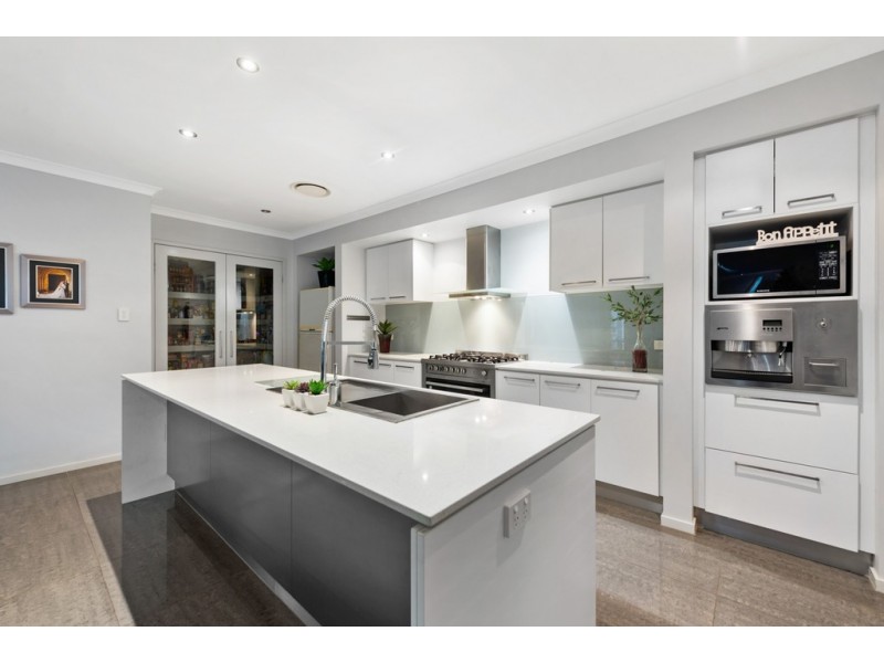 58 Elkington Circuit, North Lakes QLD 4509