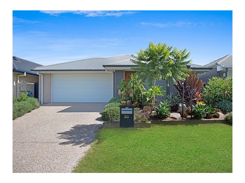30 Dickson Crescent, North Lakes QLD 4509