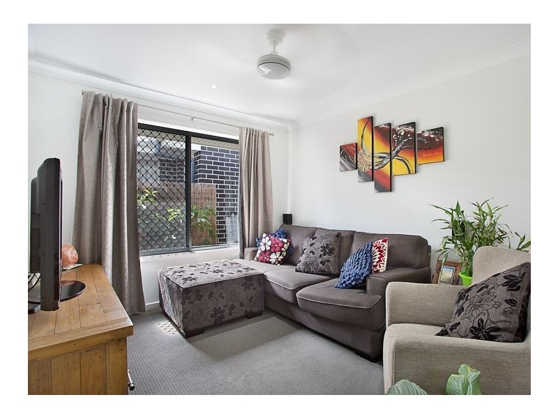 30 Dickson Crescent, North Lakes QLD 4509