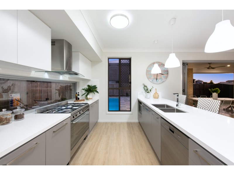 10 Beesand Street, Mango Hill QLD 4509