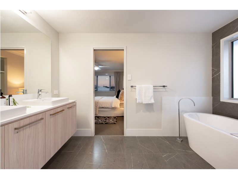 10 Beesand Street, Mango Hill QLD 4509