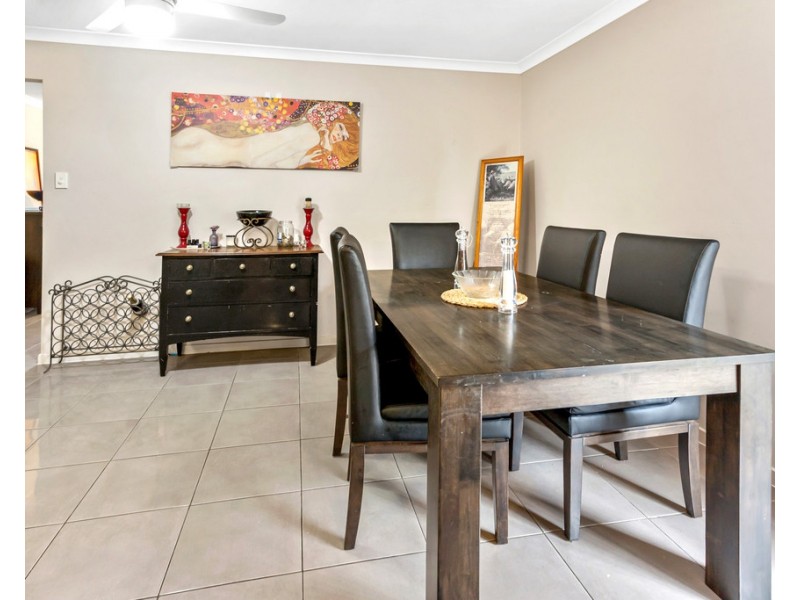 131 Mackintosh Drive, North Lakes QLD 4509