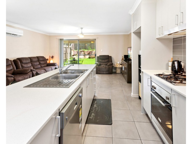 131 Mackintosh Drive, North Lakes QLD 4509