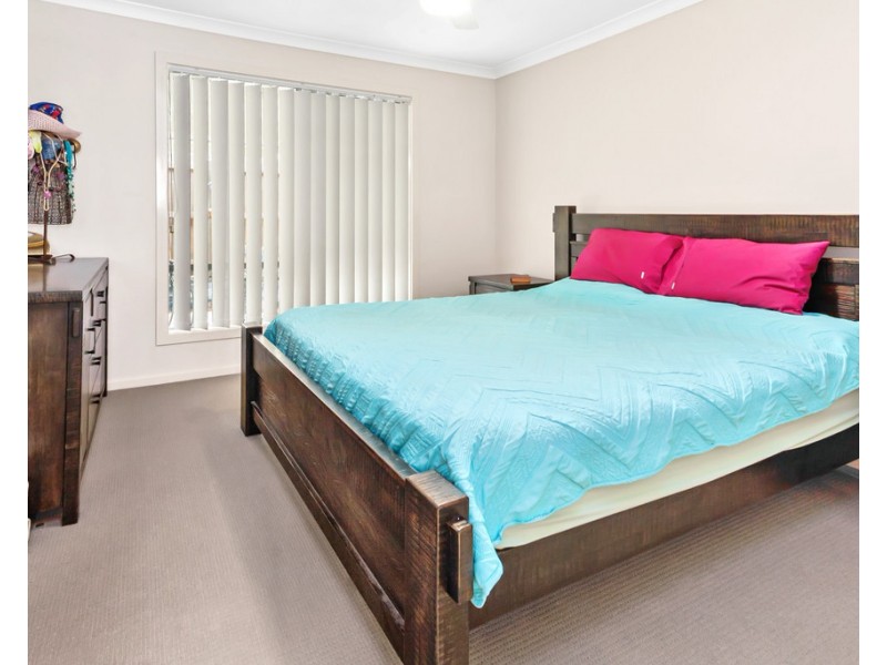 131 Mackintosh Drive, North Lakes QLD 4509