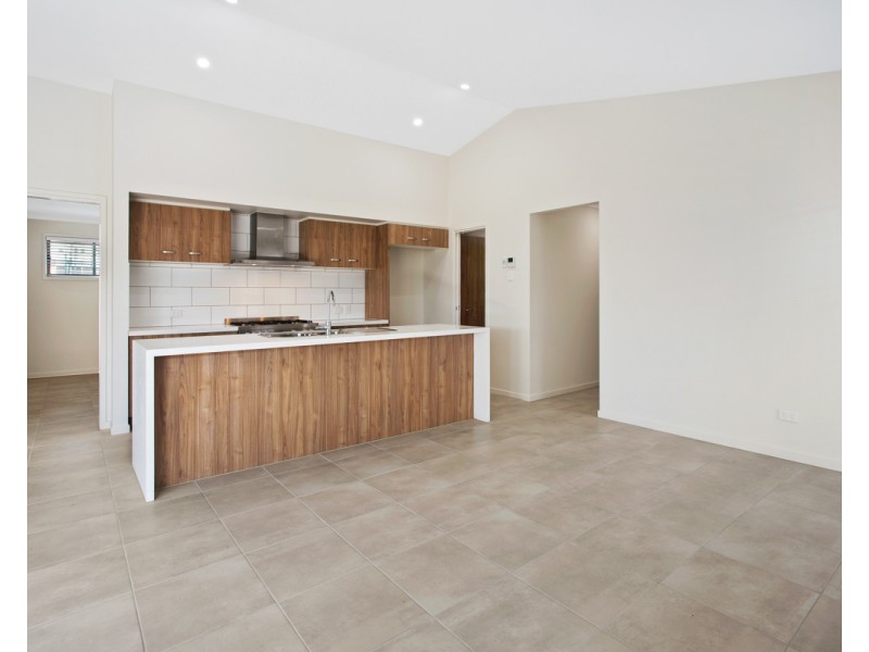 9 Brindabella Street, Newport QLD 4020