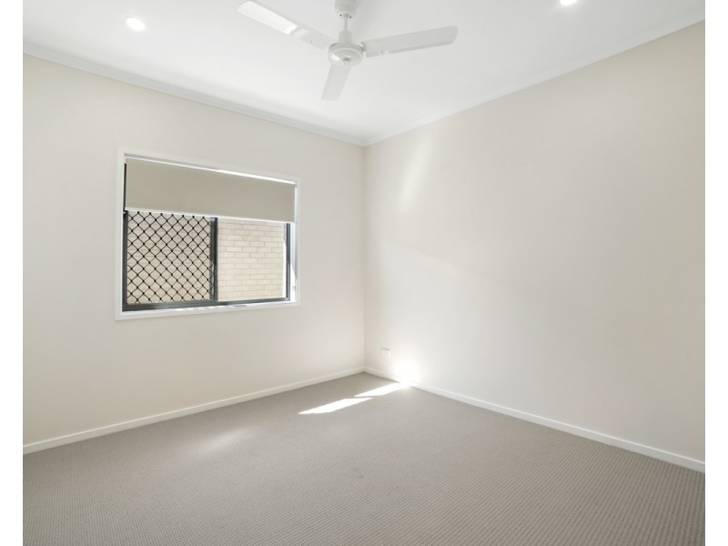 33 Oxbow Crescent, Lawnton QLD 4501