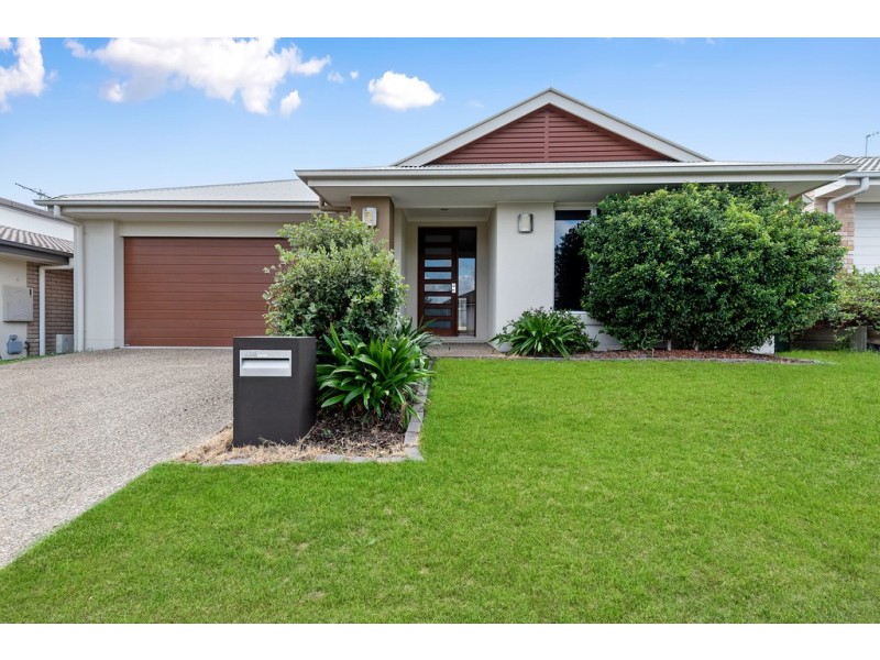 24 Nullarbor Circuit, North Lakes QLD 4509