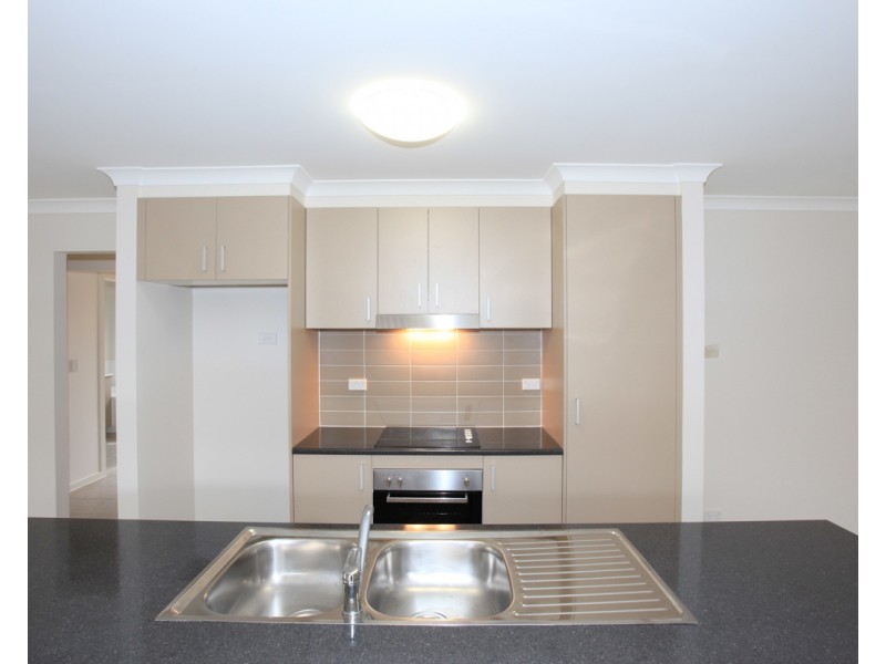 60 Mackintosh Drive, North Lakes QLD 4509