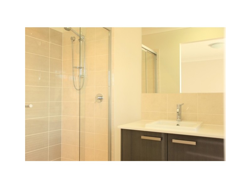 16 Melville Parade, North Lakes QLD 4509