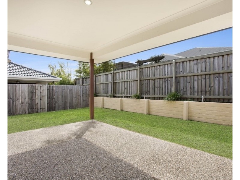 18 Nullarbor Cct, North Lakes QLD 4509