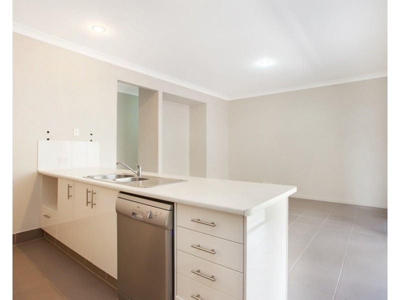 22 Player Street, North Lakes QLD 4509